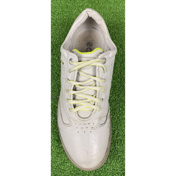 Athletic_Shoes